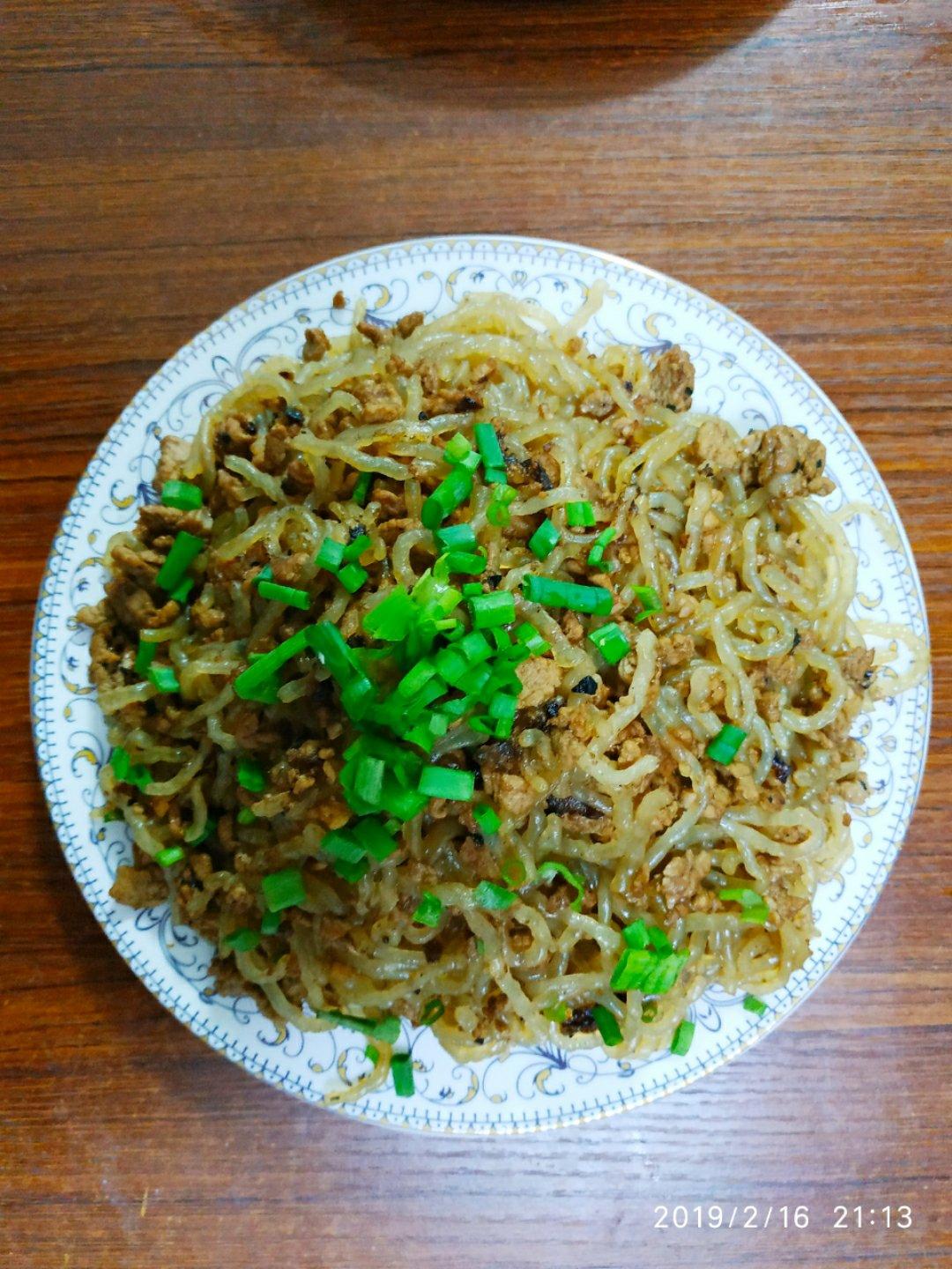蚂蚁上树（又叫烂肉粉条）
