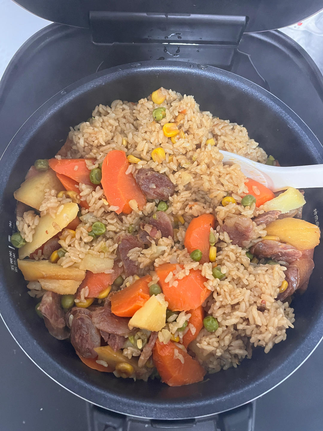 土豆焖饭（电饭锅版）
