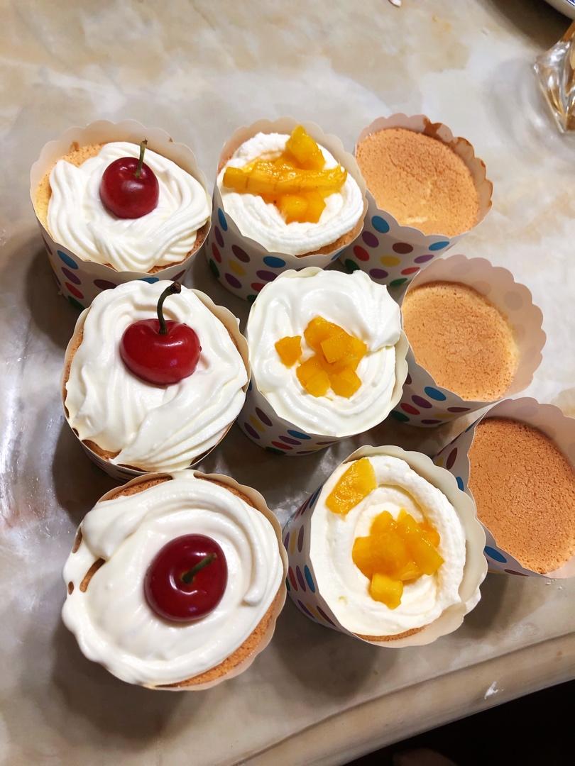 不回缩不开裂戚风纸杯蛋糕