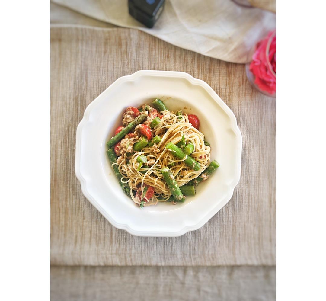 金枪鱼凉拌番茄天使面意面沙拉