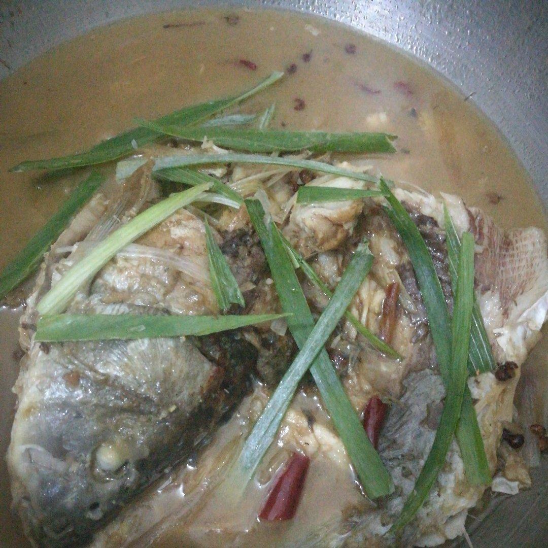 红烧鲤鱼