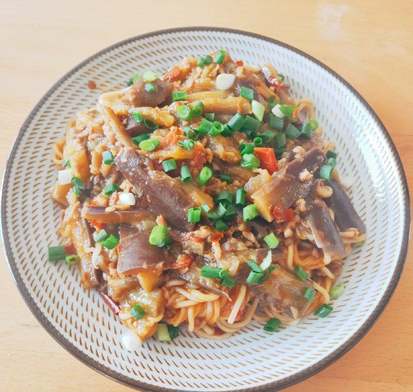 茄子焖面