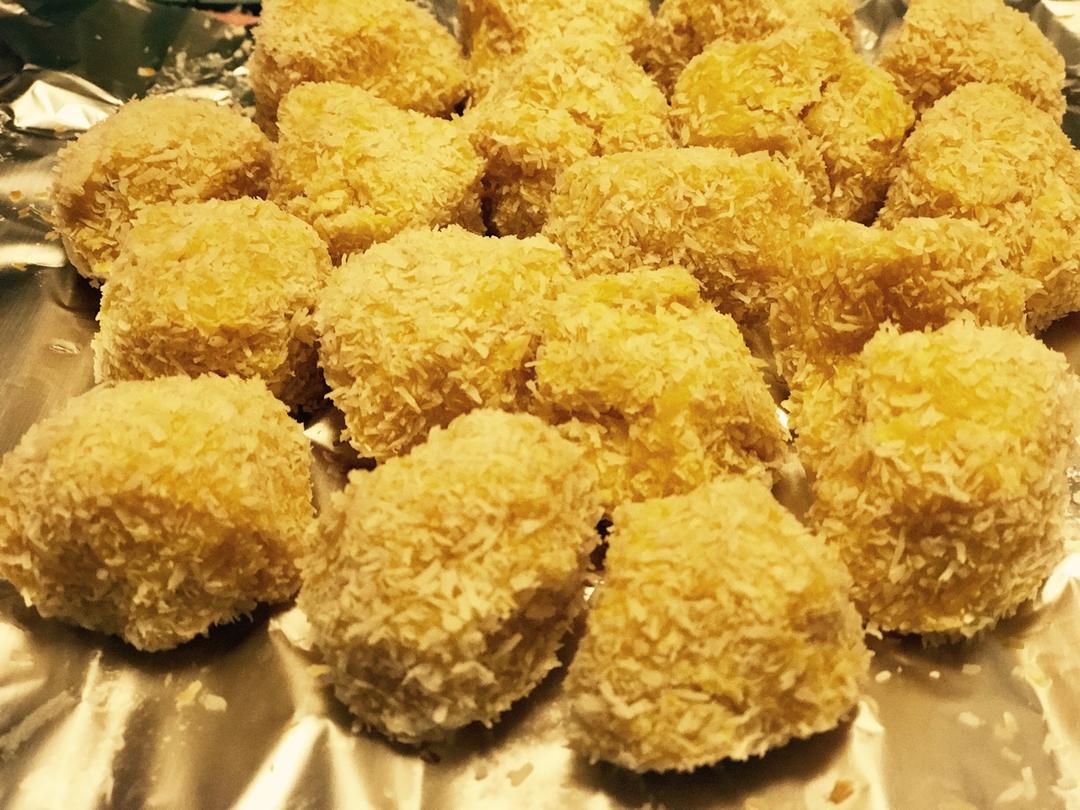 椰丝红薯燕麦球