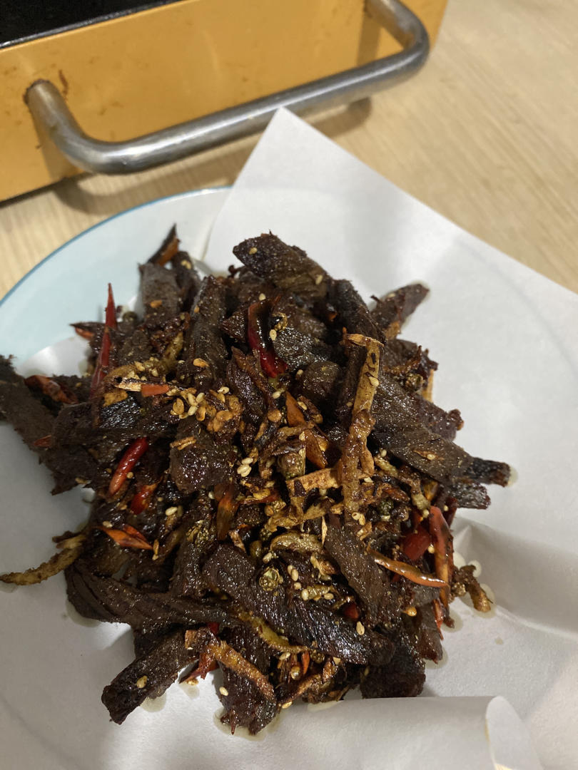 向火而思做的爆辣干煸牛肉条完全停不下来