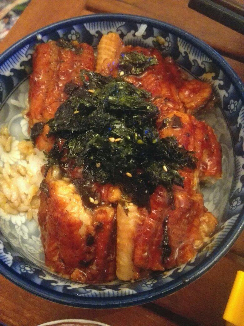 蒲烧鳗鱼饭