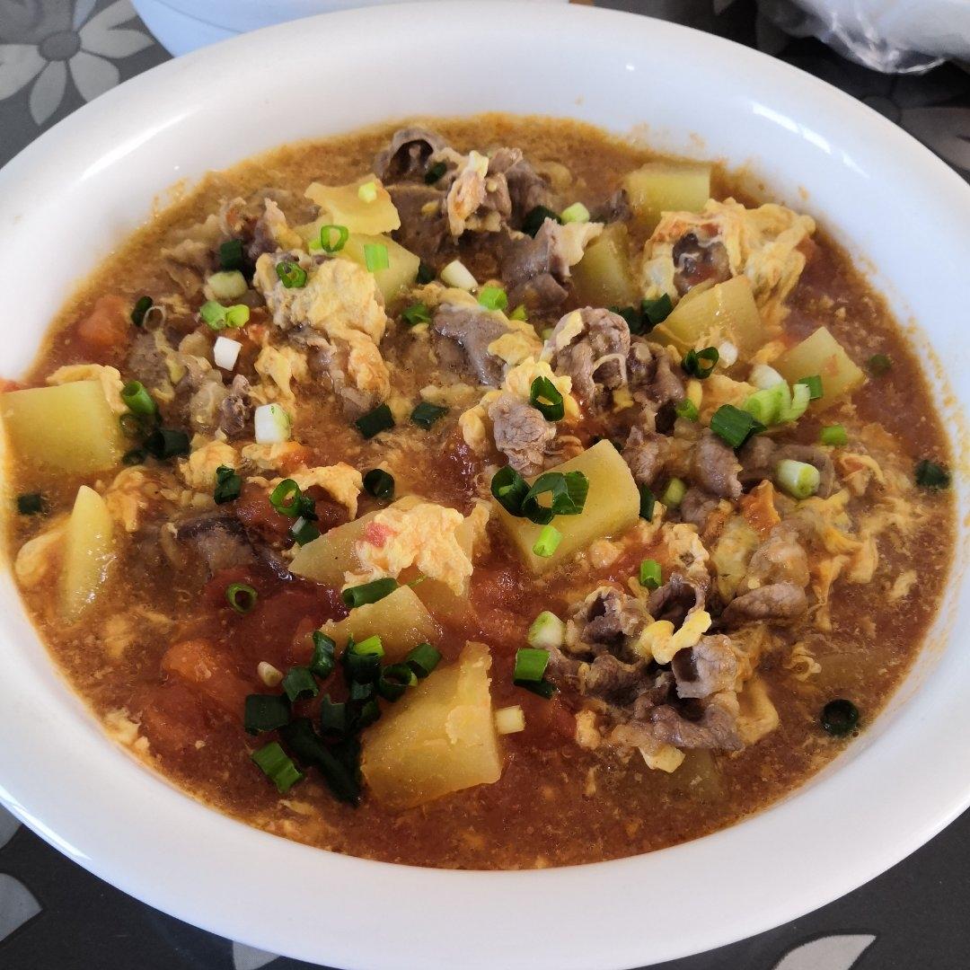 好喝开胃❗️连汤汁都不剩的番茄土豆肥牛汤。