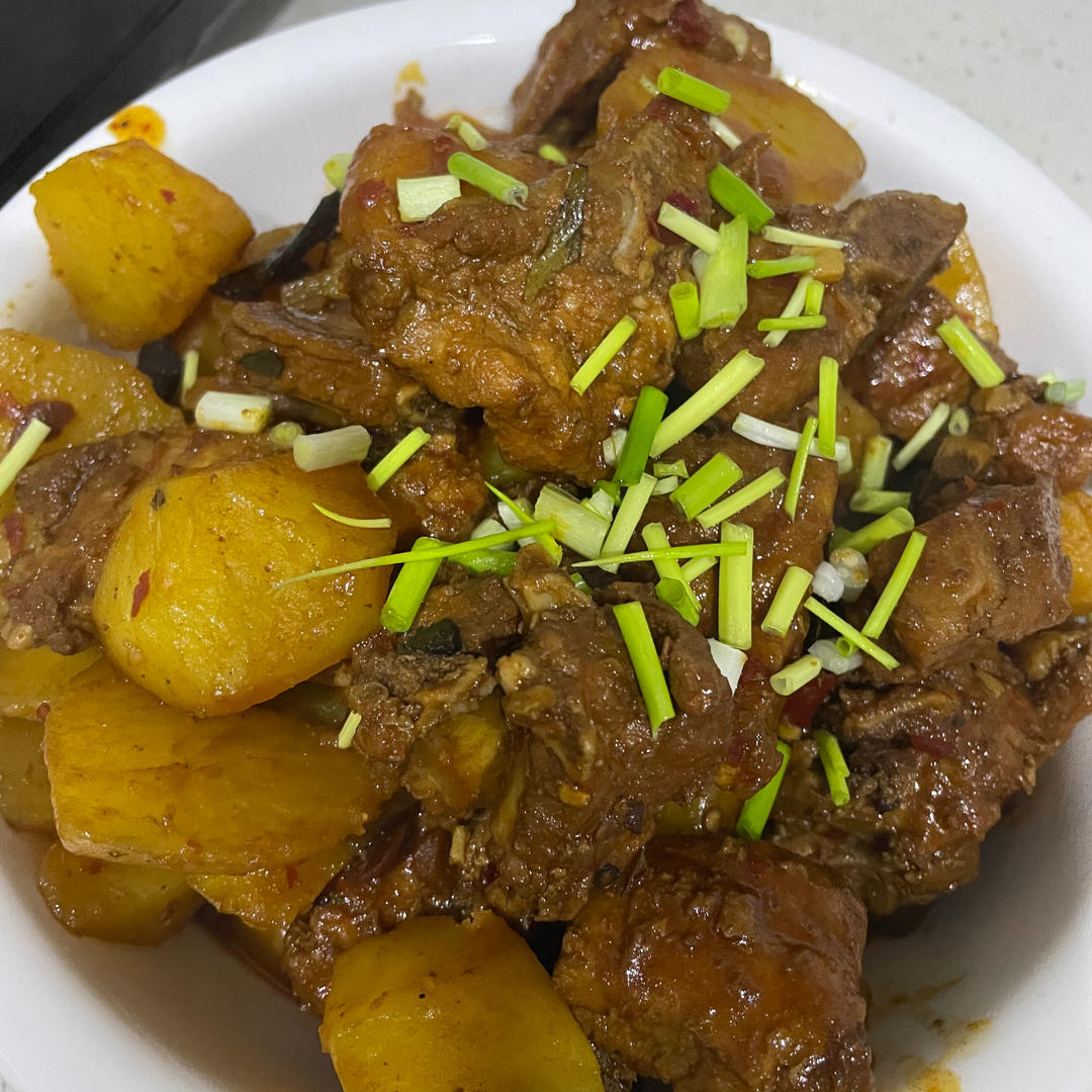 川味土豆烧排骨