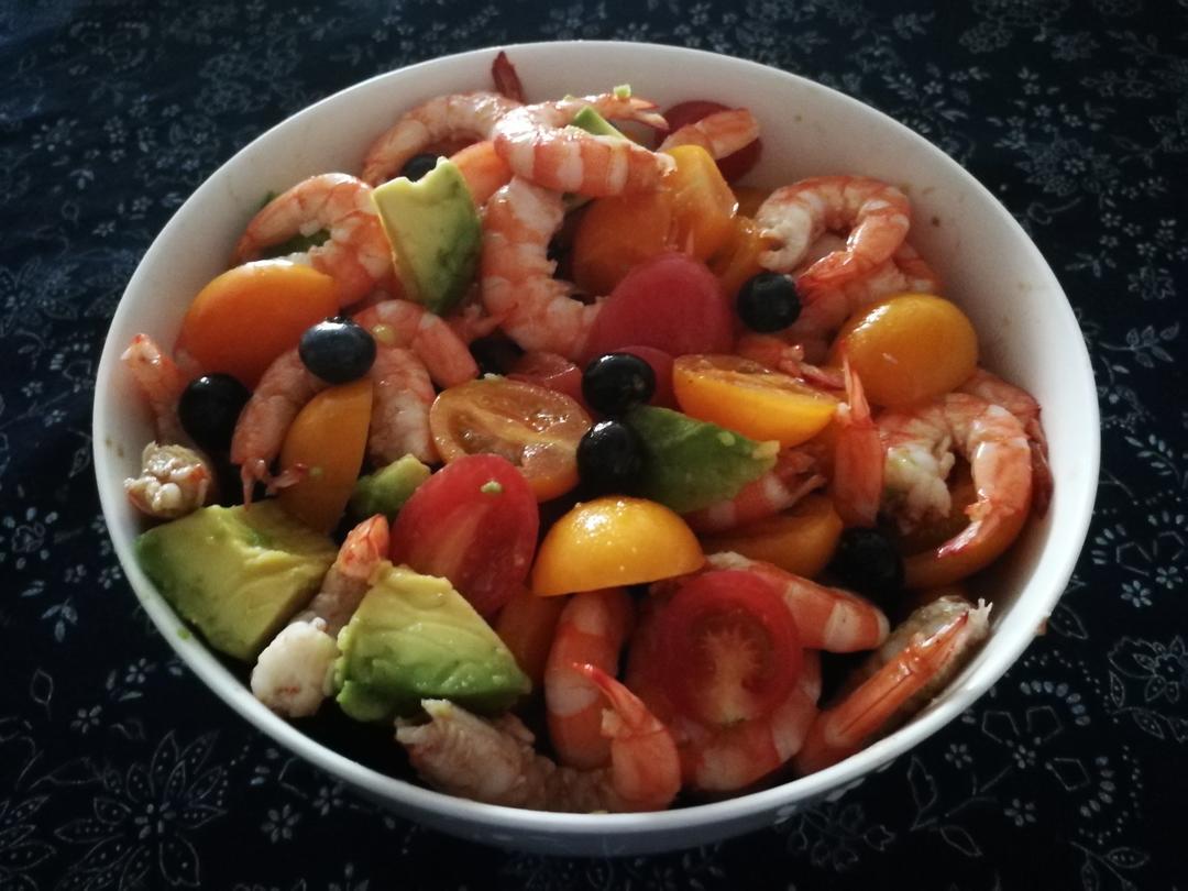 牛油果鲜虾沙拉