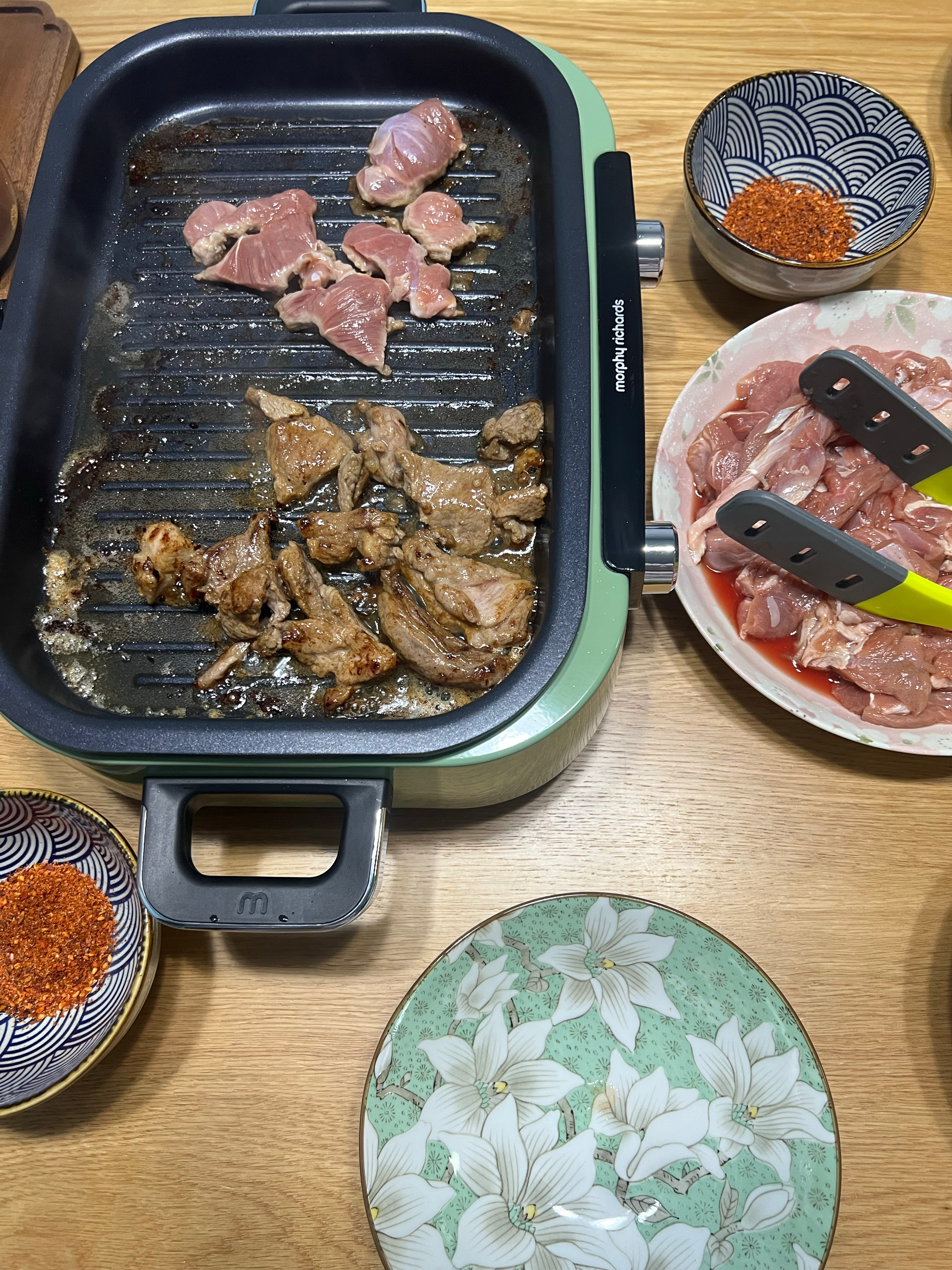 摩飞锅烤羊腿肉的做法