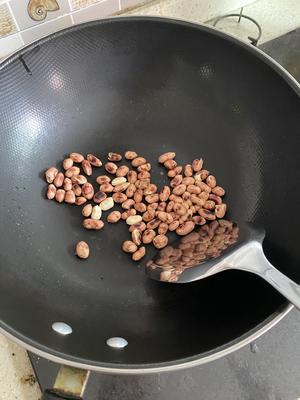 酿豆泡（瘦肉玉米花生）的做法 步骤1