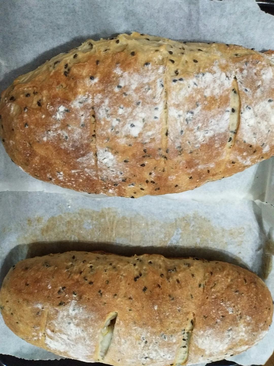 suxx围脖做的健康黑芝麻面包(免揉)