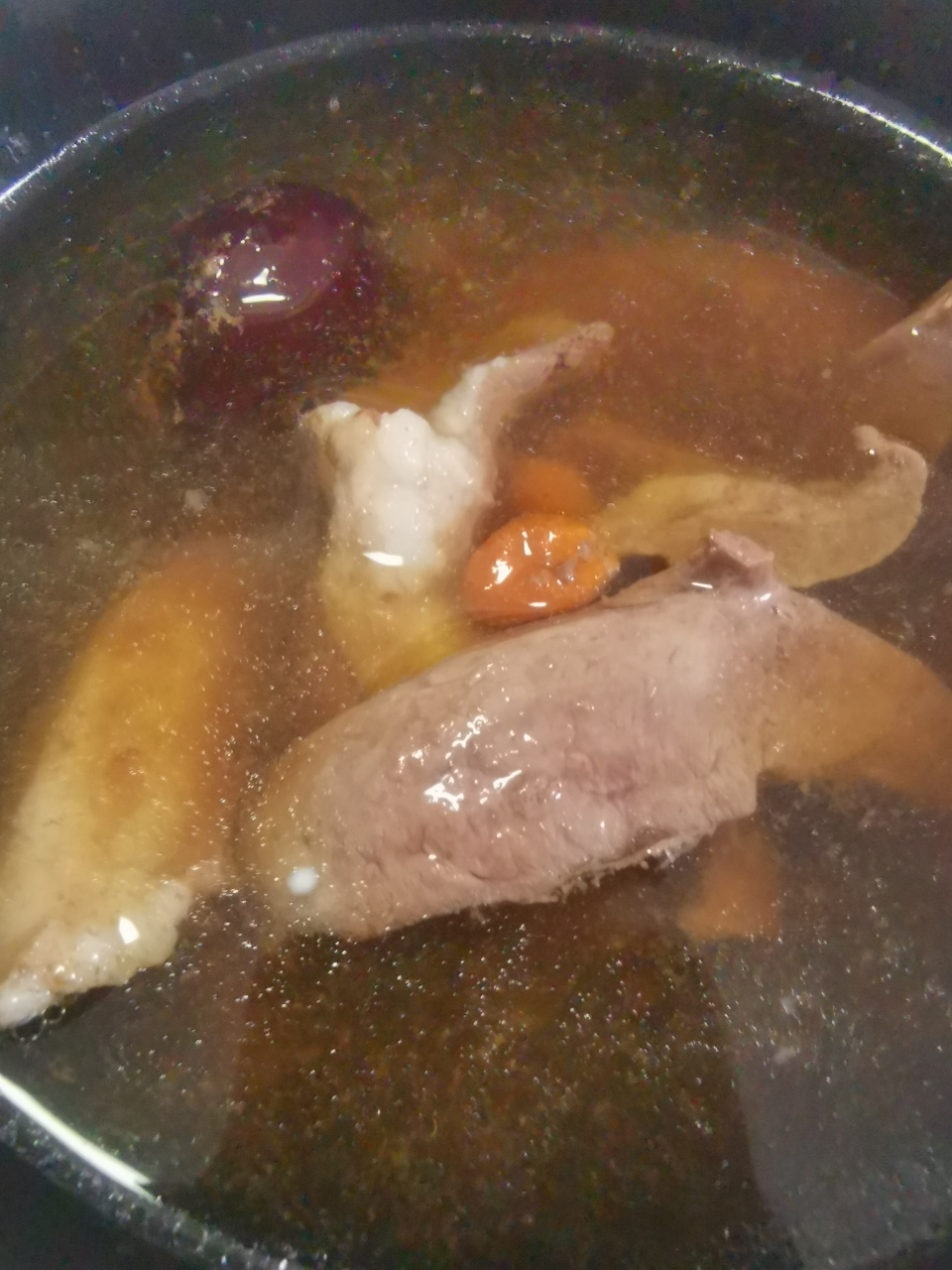 猪心红枣枸杞汤的做法