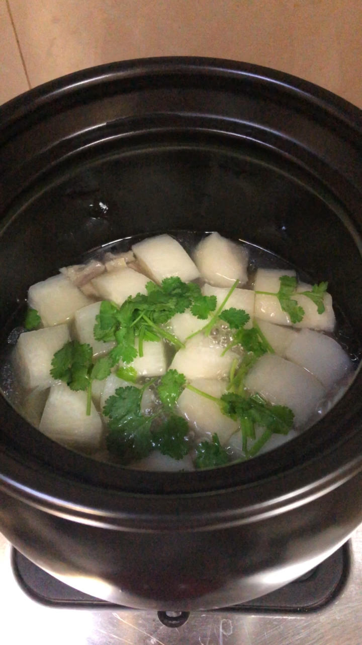 萝卜牛腩煲