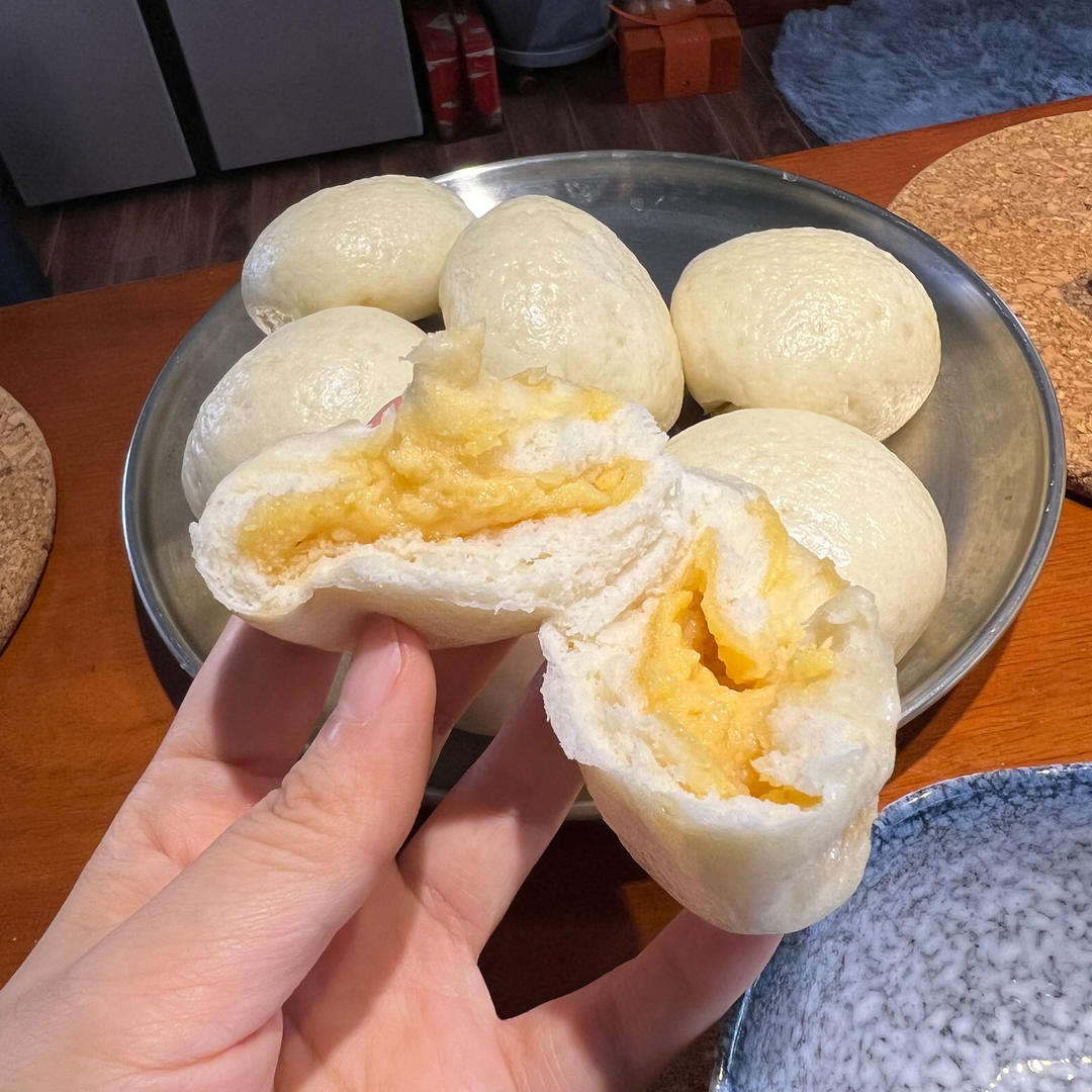 流心奶黄包