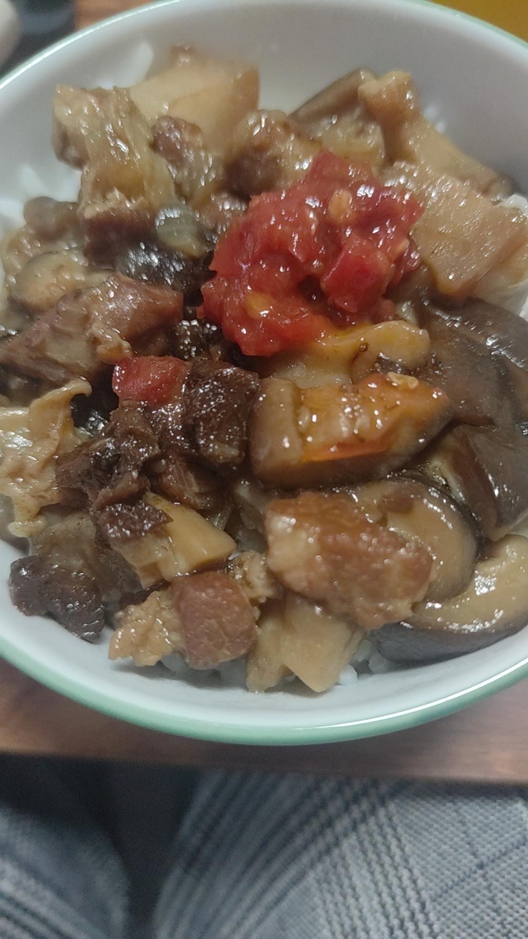 台式卤肉饭~