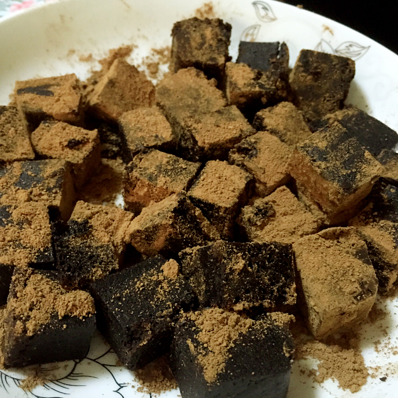 入口即惊艳---松露布朗尼蛋糕