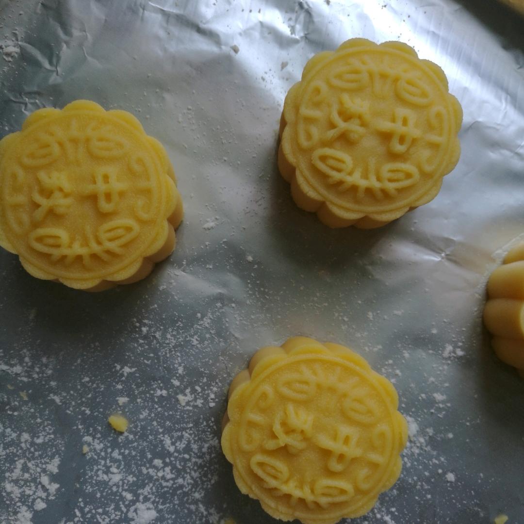 2016奶黄流心月饼