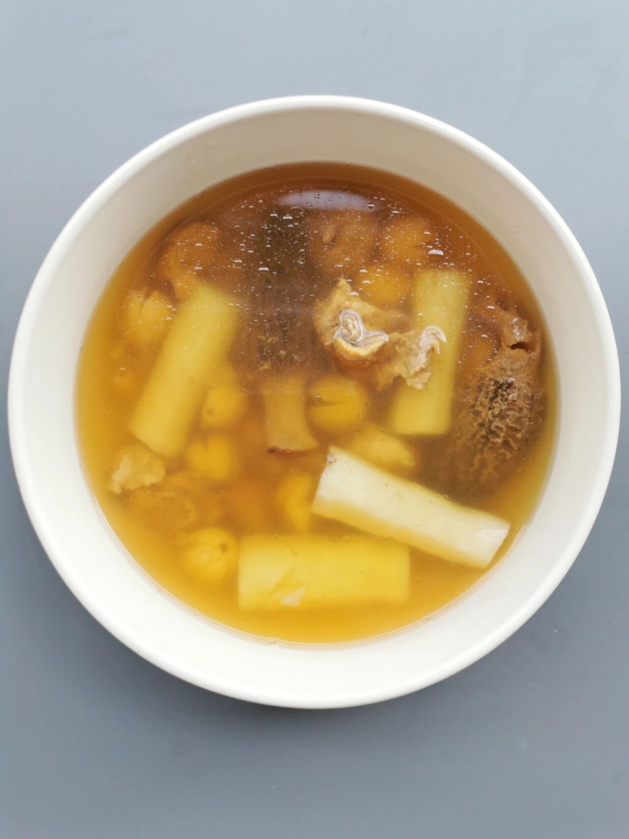 冬季养生：羊肉菌瘦肉汤，健脾养胃，预防浅表性胃炎发作！