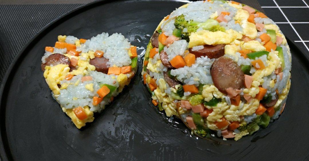 蝶豆花炒饭