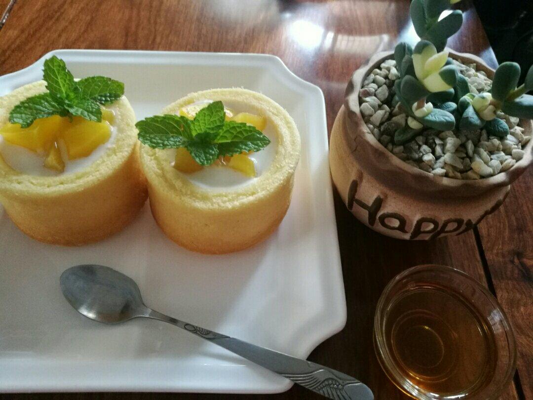 黄桃酸奶蛋糕杯