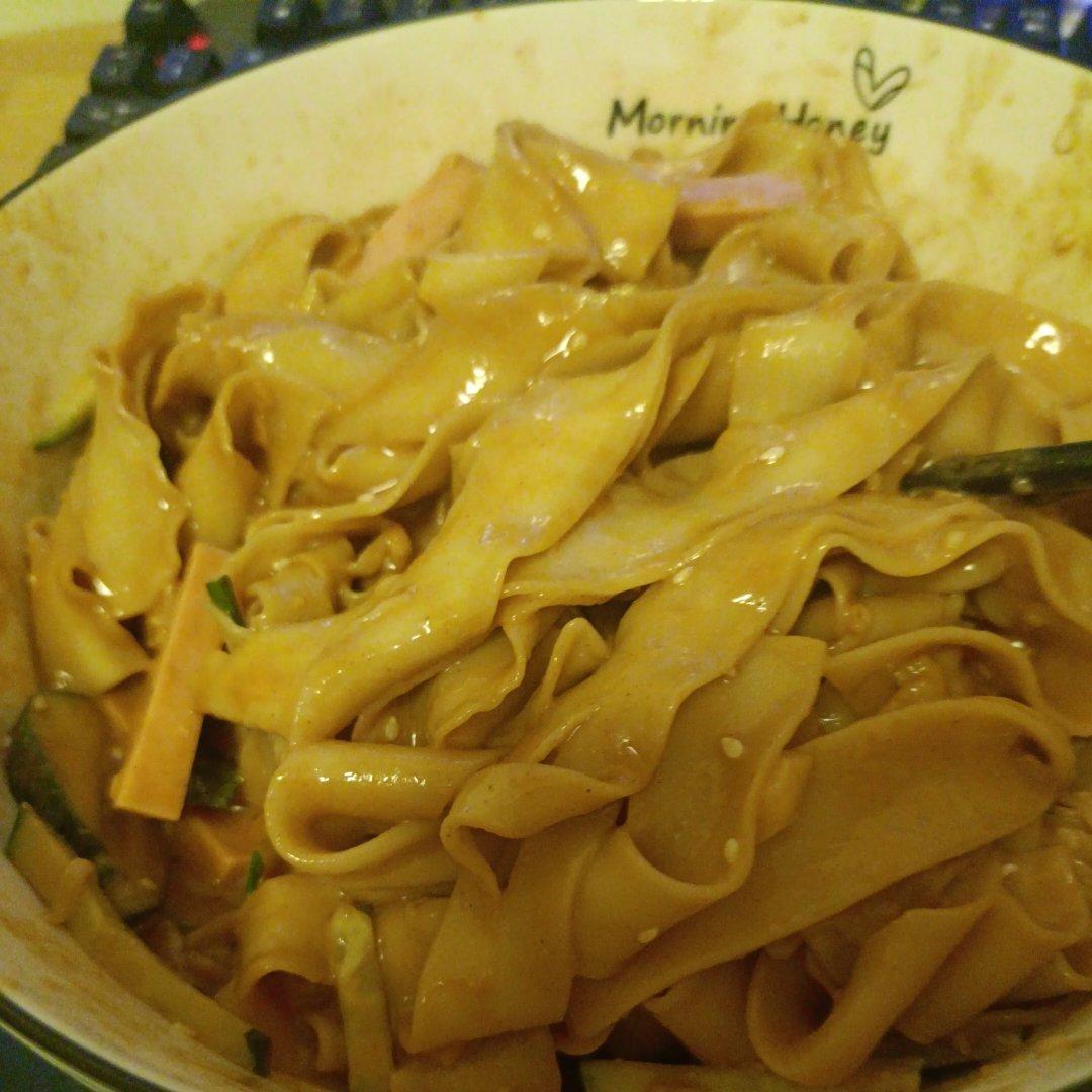 😋好吃到舔盘❗️吃一次就爱上的麻酱肥牛拌面