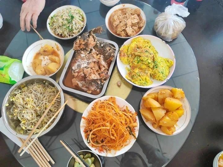 托县炖鱼～特色菜