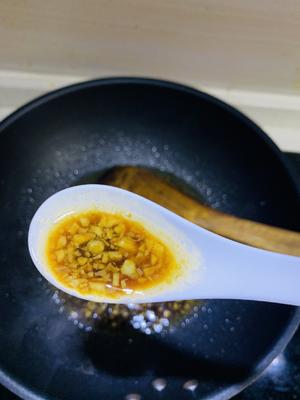 💯广式肠粉（小时候的味道）超详细版本带2种酱汁的做法 步骤2