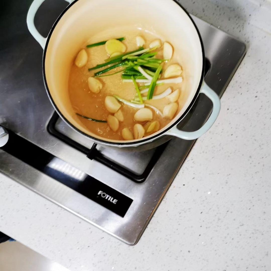 三杯鸡【4月北鼎珐琅锅食谱】