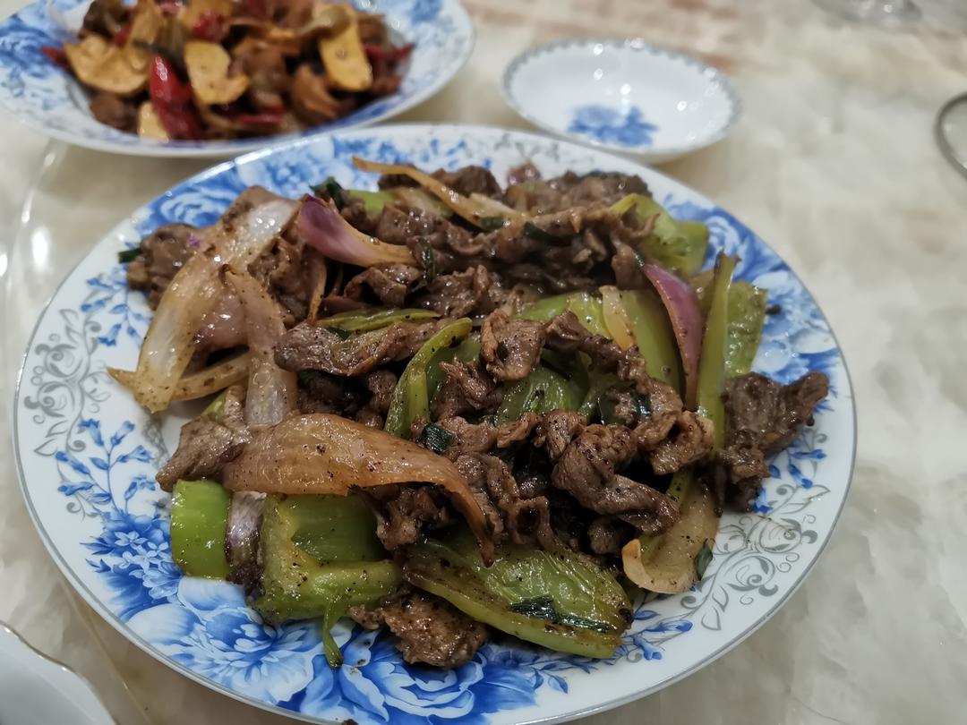 圆葱爆炒羊肉