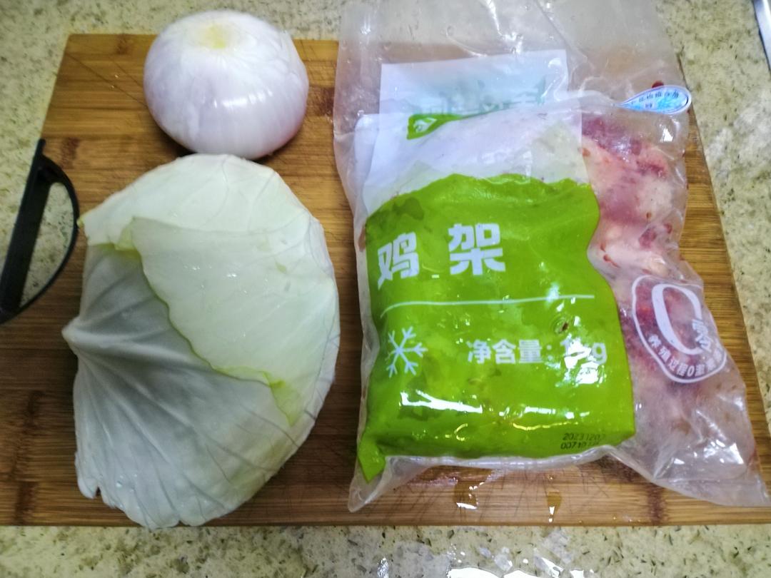 只需要三样材料的鸡汤