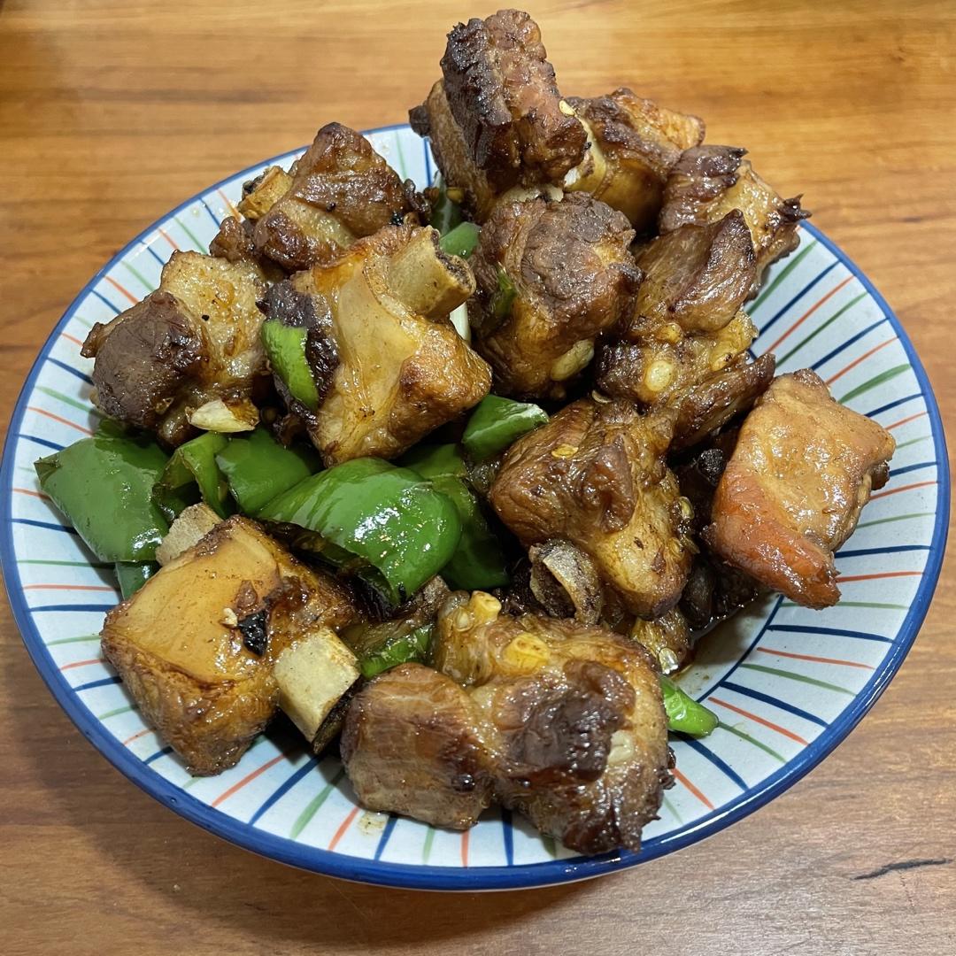 青椒爆炒排骨