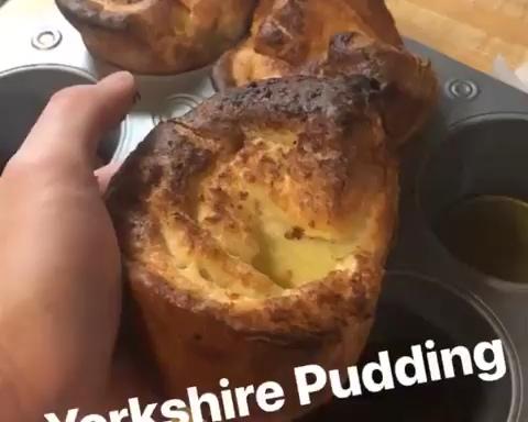 英国名菜Yorkshire pudding约克郡布丁的做法