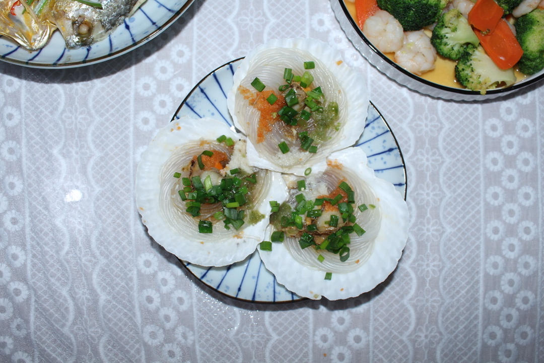 蒜蓉粉丝蒸扇贝