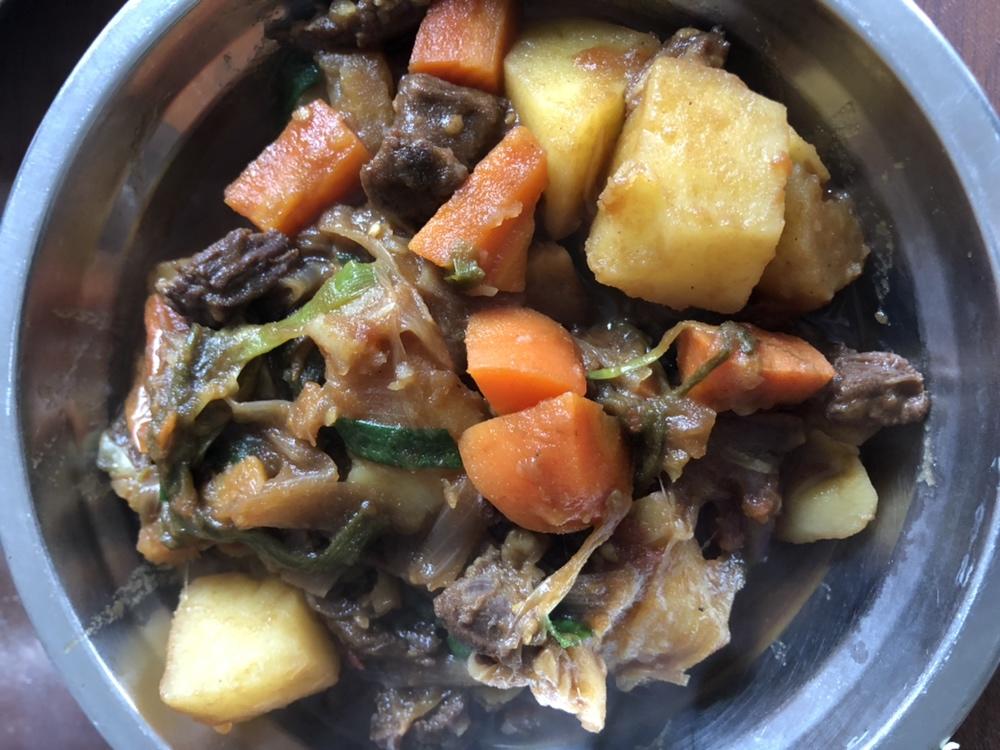 红烧牛肉土豆 （独家秘制）