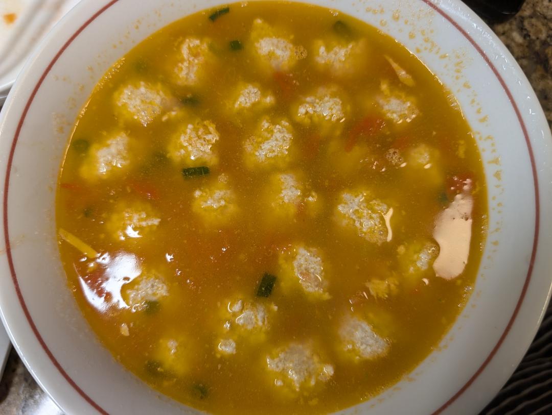 蕃茄丸子汤。