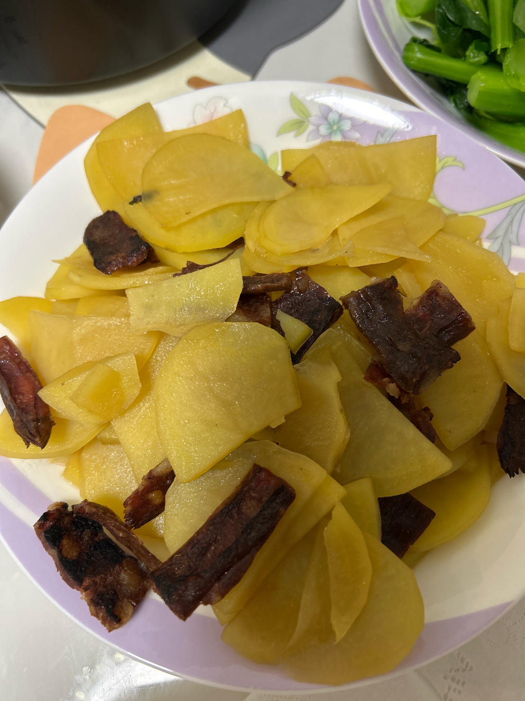 土豆焖腊肠