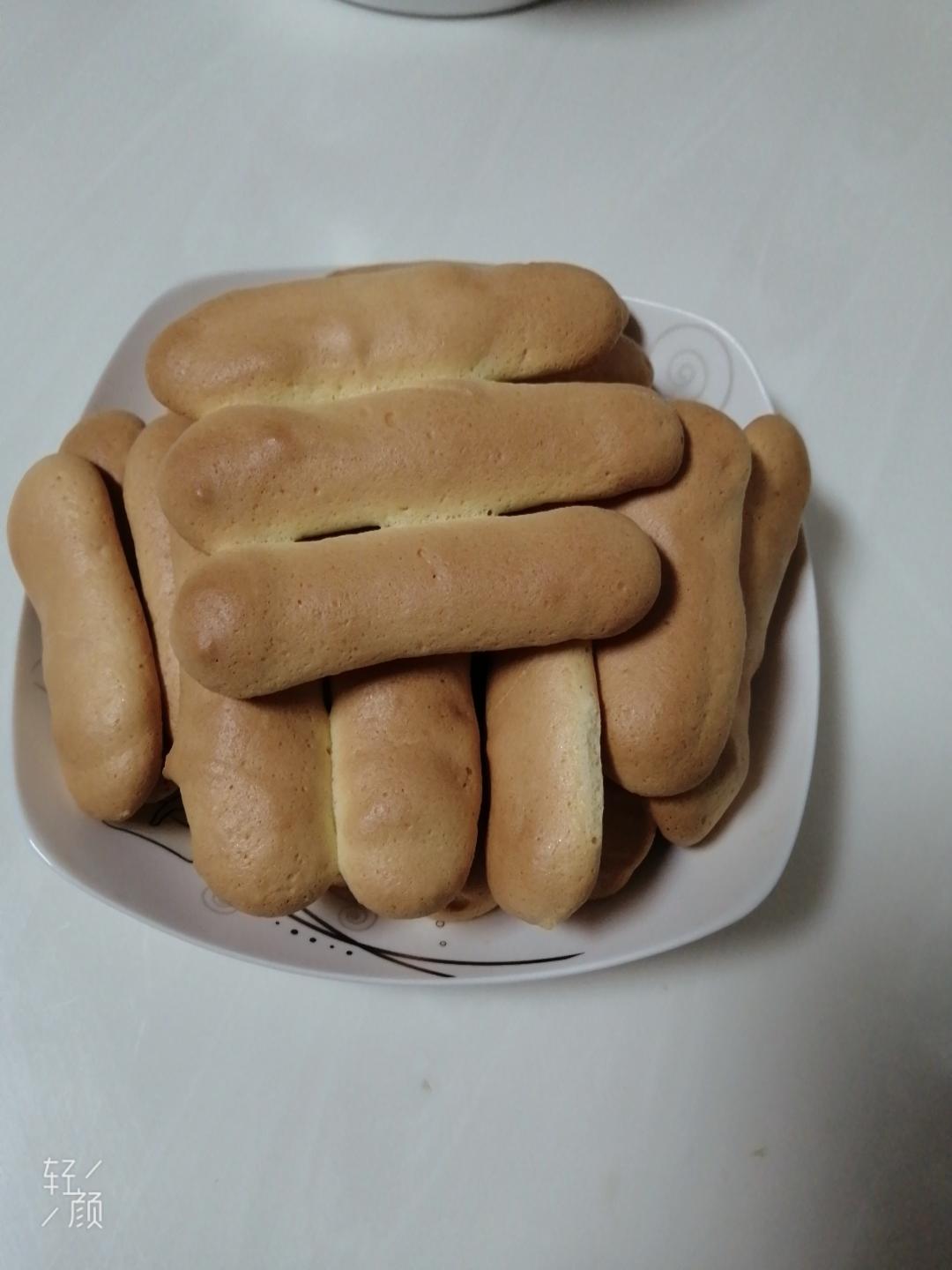 无油无水！入口即化！酥脆好吃的手指饼干！