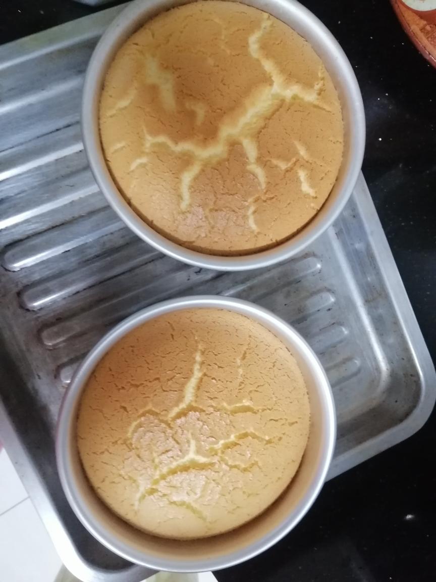 6寸戚风蛋糕2个