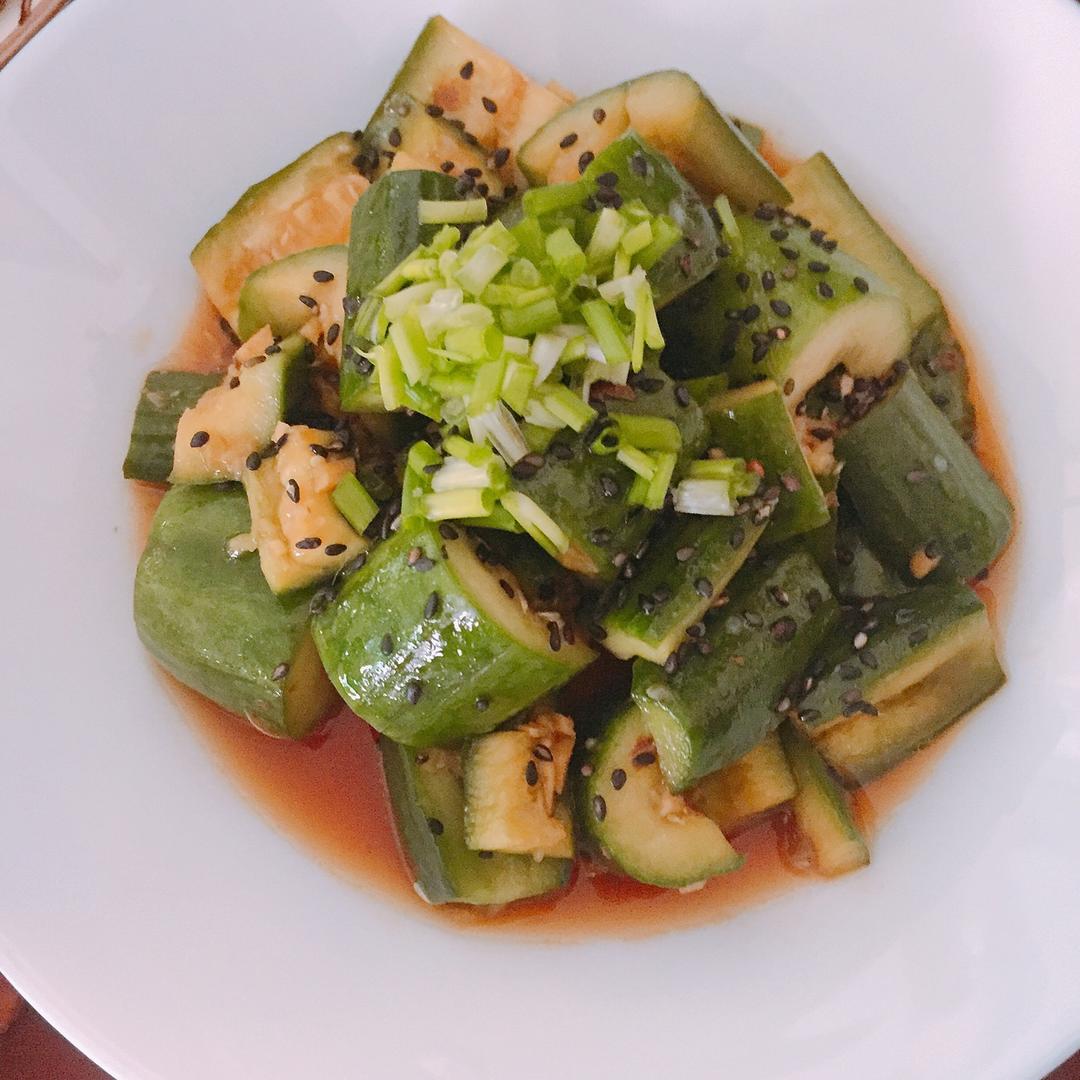 凉拌黄瓜
