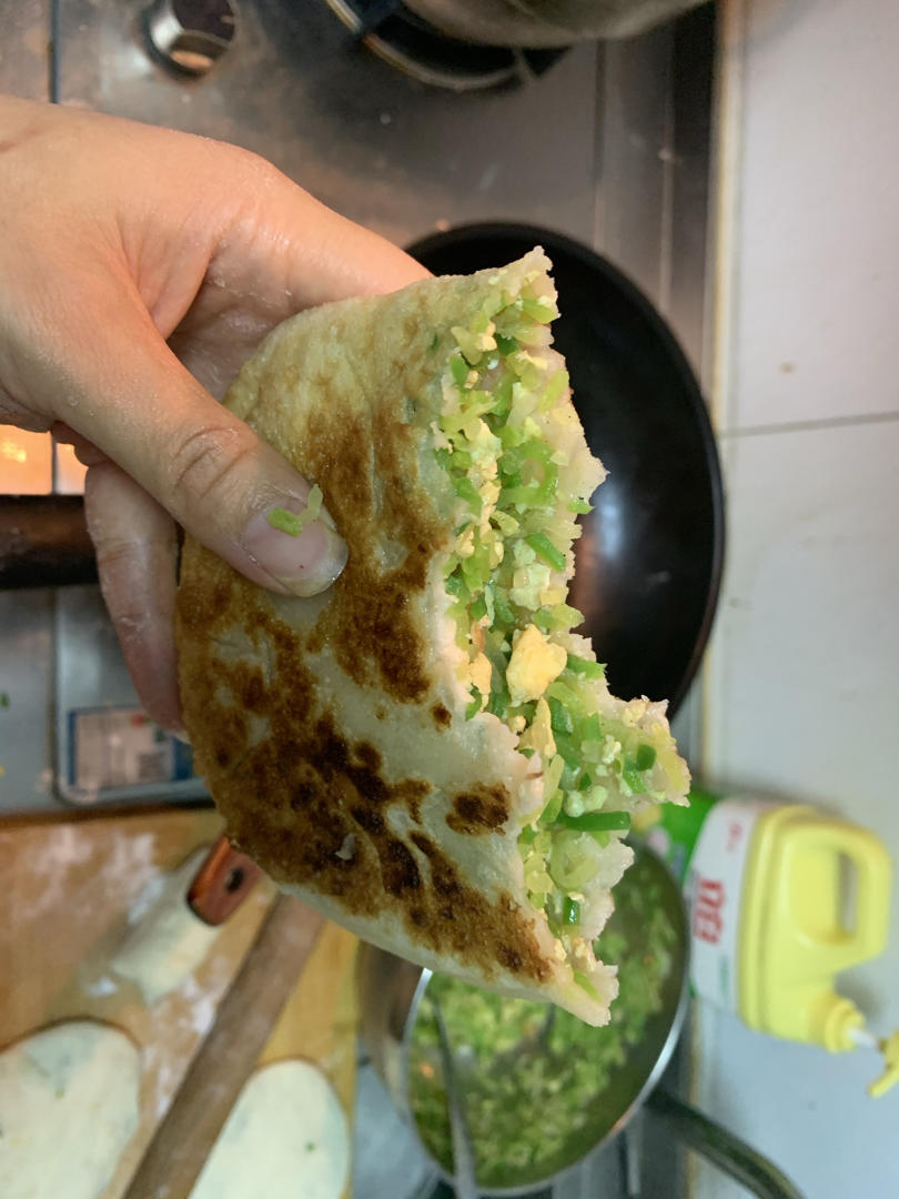 会连续吃八个的萝卜馅饼