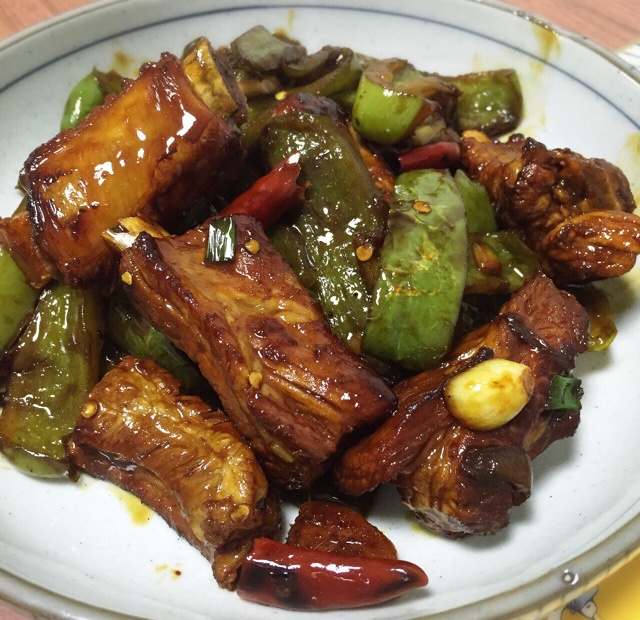 双椒煎排骨