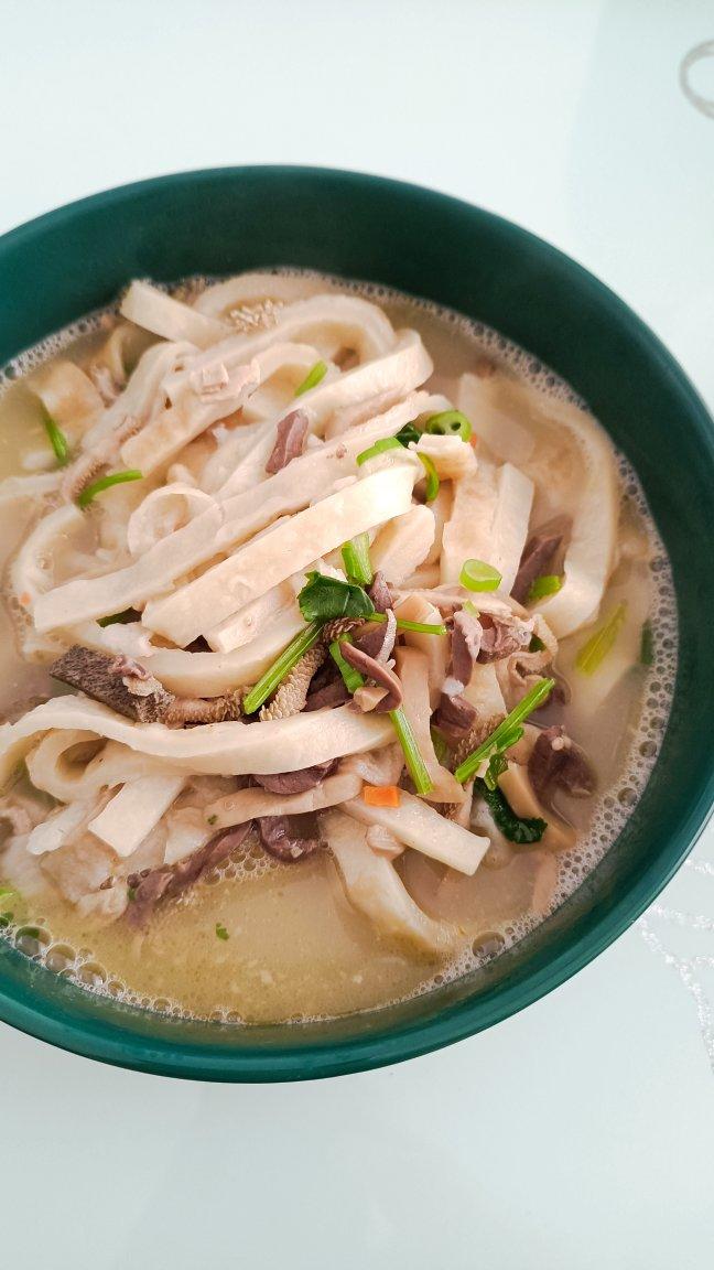 我装作不懂的样子做的羊杂汤