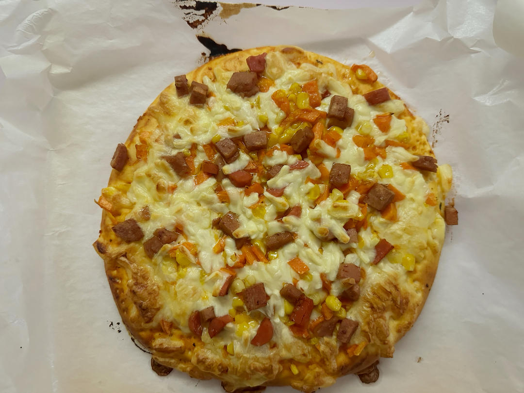 含宣软饼皮做法、自己在家也能做出馅料十足、超拉丝的美味诱人披萨