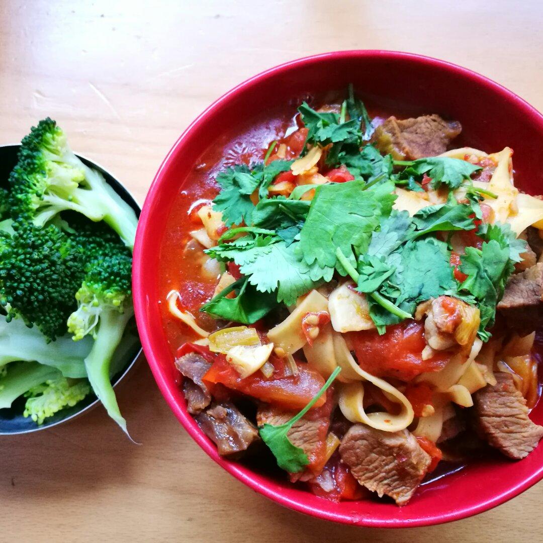 台湾眷村麻辣牛肉面