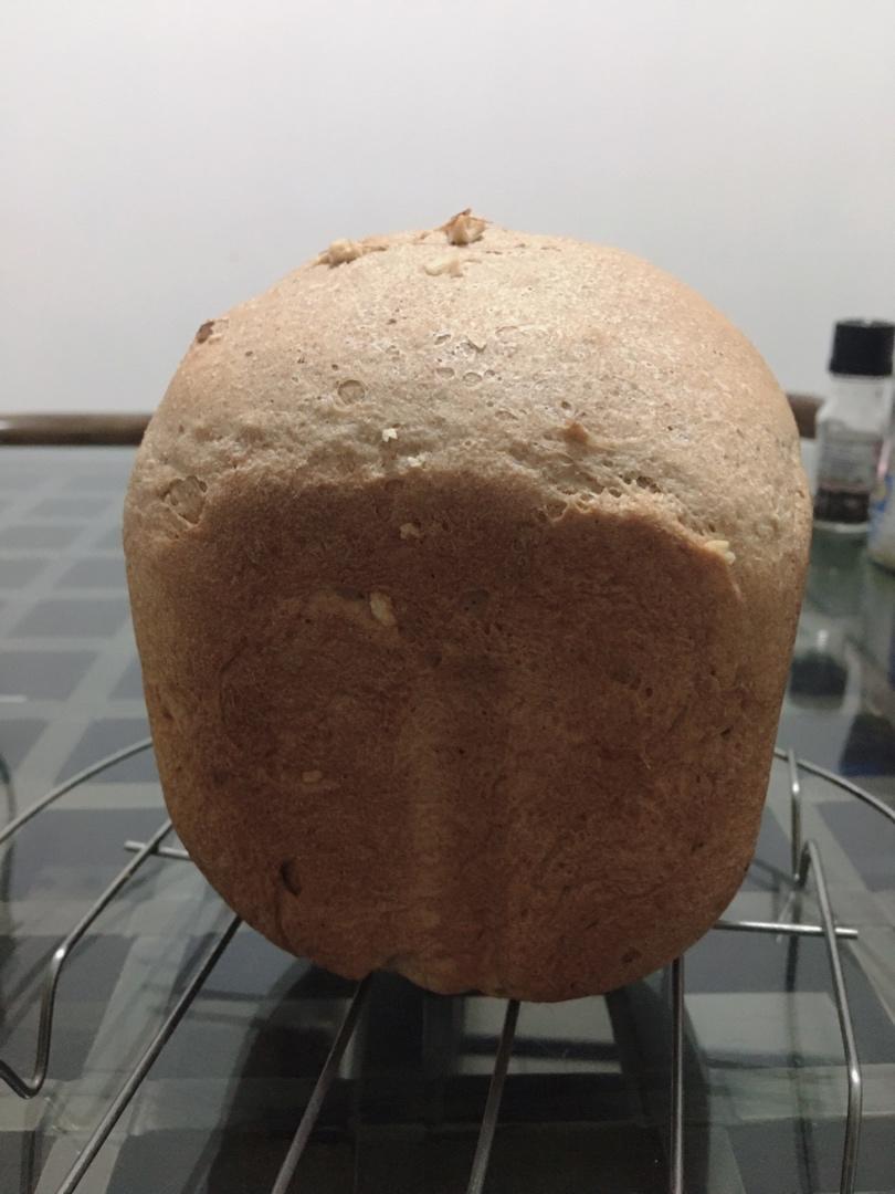 全麦低油低糖低脂吐司（面包机，超懒人，越吃越好吃）