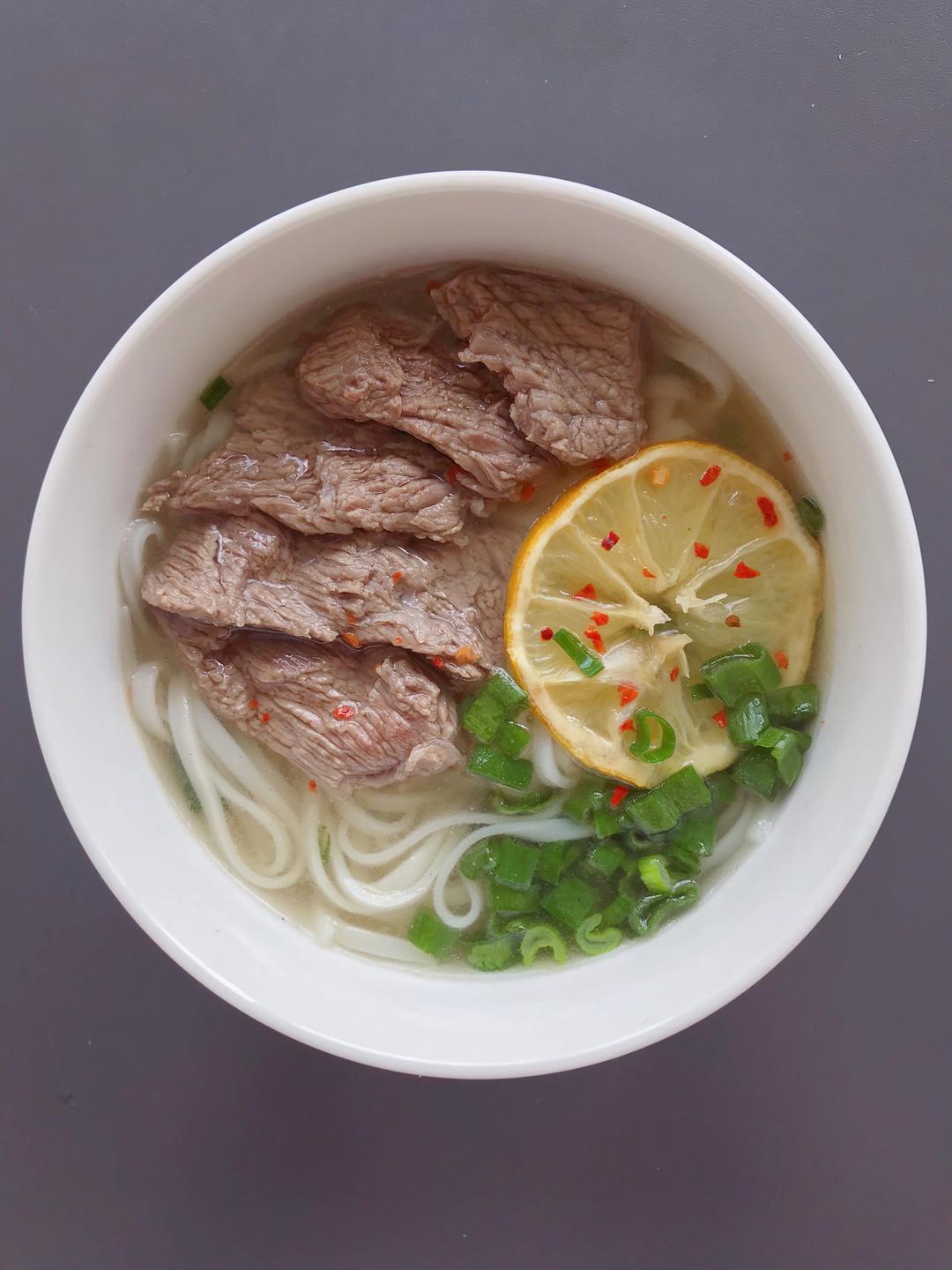 留学版简易美味越南牛肉粉的做法