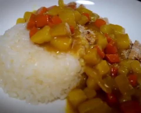 不一样的咖喱鸡饭