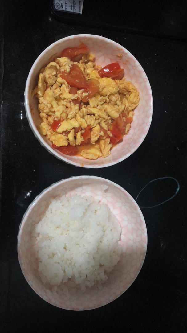 番茄炒鸡蛋（超浓的番茄味）