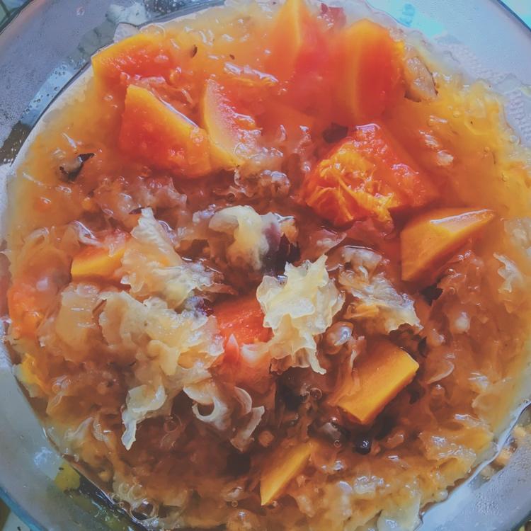 红枣银耳木瓜粥（快速出胶）