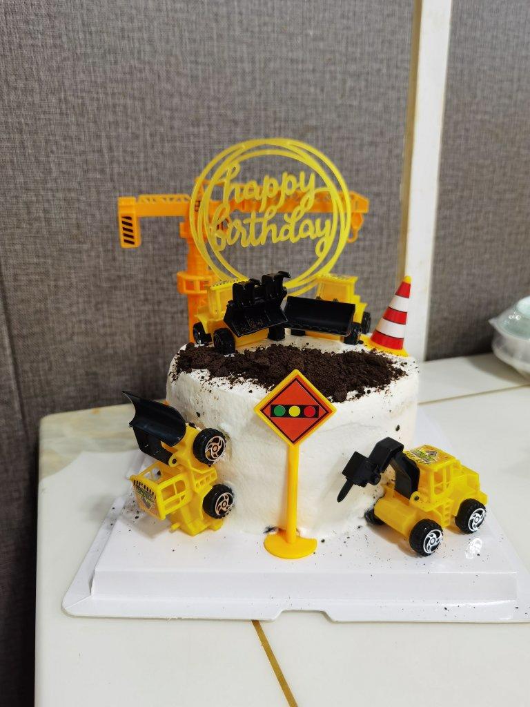 视频菜谱:6寸加高奶油水果蛋糕（适合新手）